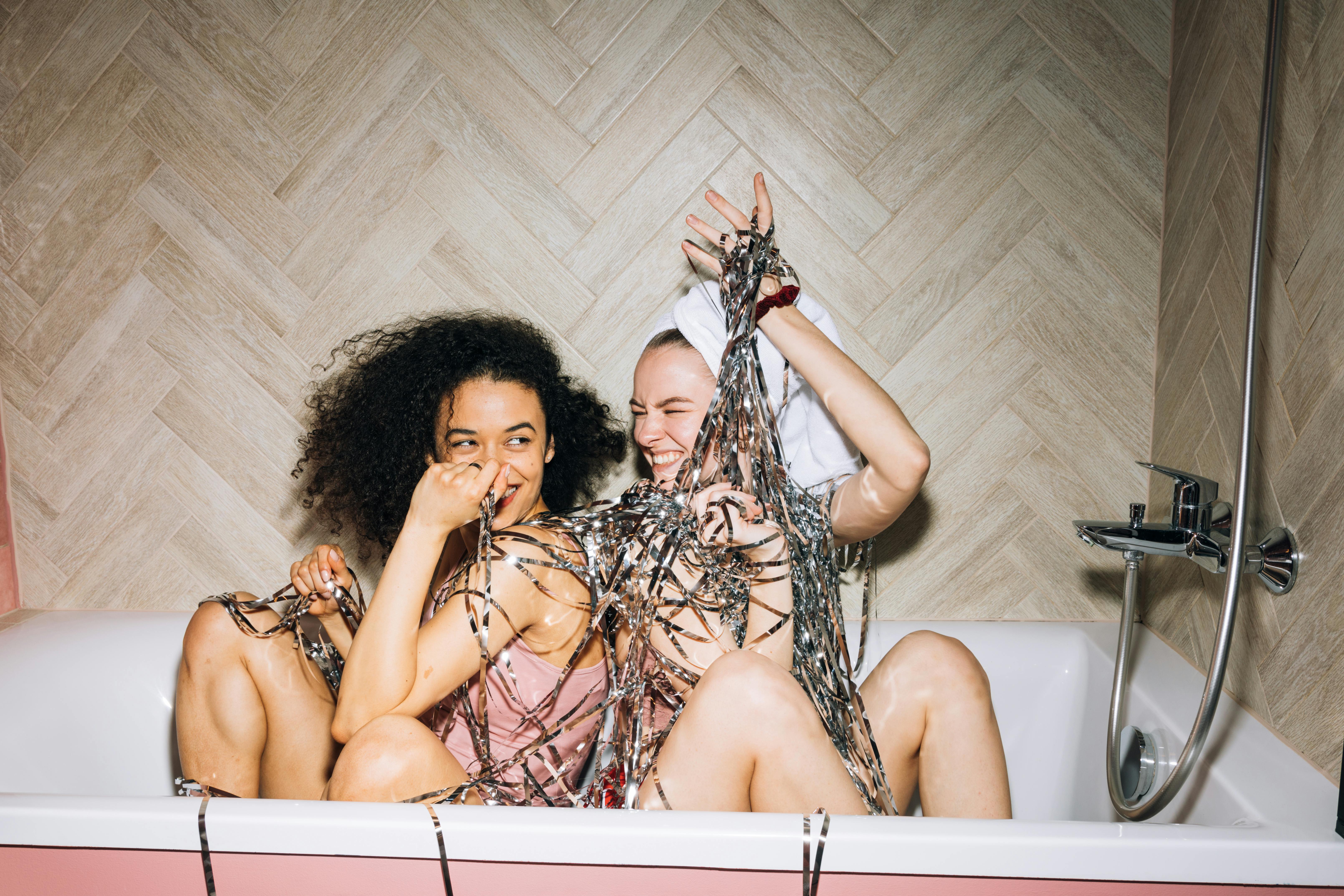 蜂鸟影院氛围推荐：周末轻喜封面